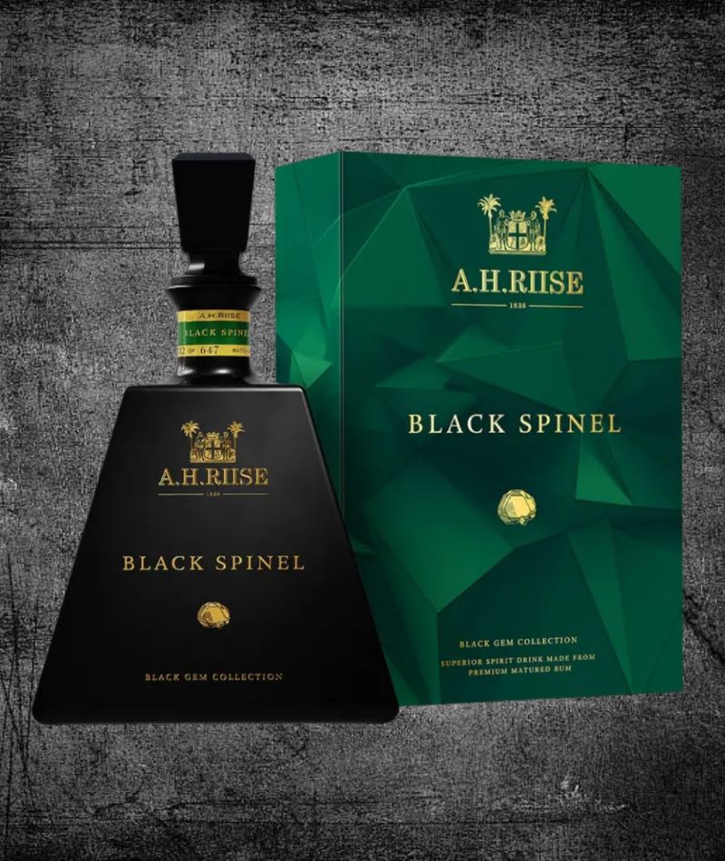 A.H.Riise Black Spinel 46,1% 0,7l